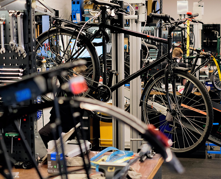 RAD & TAT Fahrradhandlung GmbH | 76133 | Karlsruhe | Fahrrder, E-Bikes,  Zubehr
